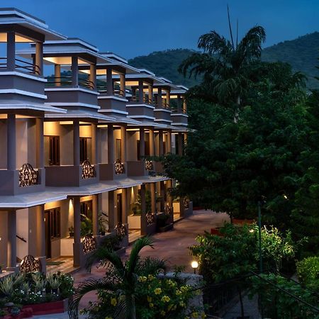 Araliayas Resort & Spa Udaipur Esterno foto