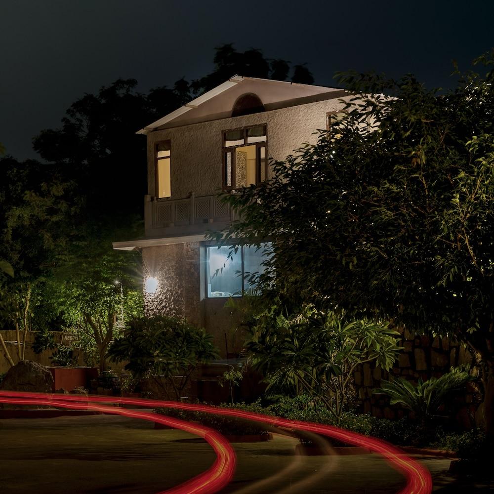Araliayas Resort & Spa Udaipur Esterno foto