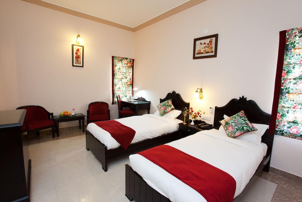Araliayas Resort & Spa Udaipur Esterno foto