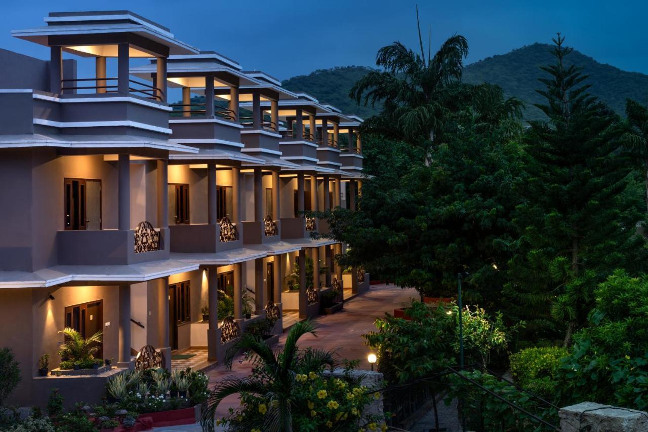 Araliayas Resort & Spa Udaipur Esterno foto